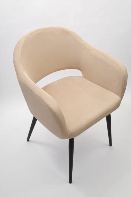 Стол Сканди К 100 орех с креслами Пичч велюр бежевый Стол Сканди К 100 орех с креслами Пичч велюр бежевый