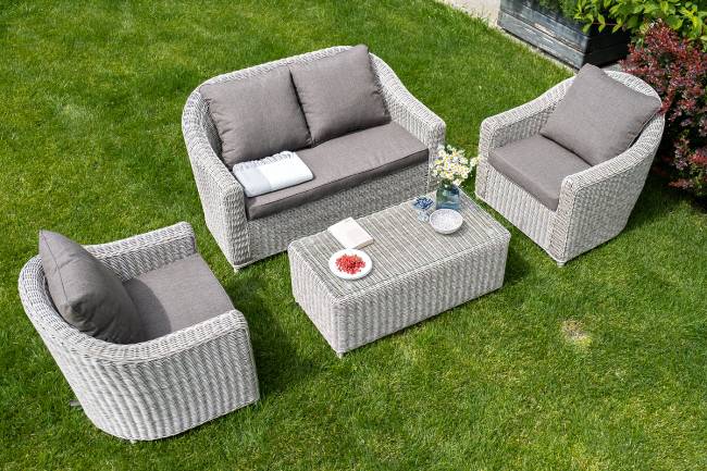 "Кон Панна" столик журнальный из искусственного ротанга, цвет бежевый "Кон Панна" столик журнальный из искусственного ротанга, цвет бежевый