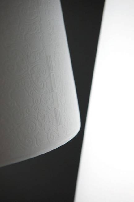 Торшер дизайнерский Madame Of Love Lighting голубой, белый 780х720х2000 мм Торшер дизайнерский Madame Of Love Lighting голубой, белый 780х720х2000 мм