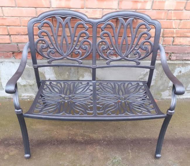 Скамья из литого алюминия Valeria II Скамья из литого алюминия Valeria II